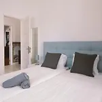 Cc Bay House Hostel