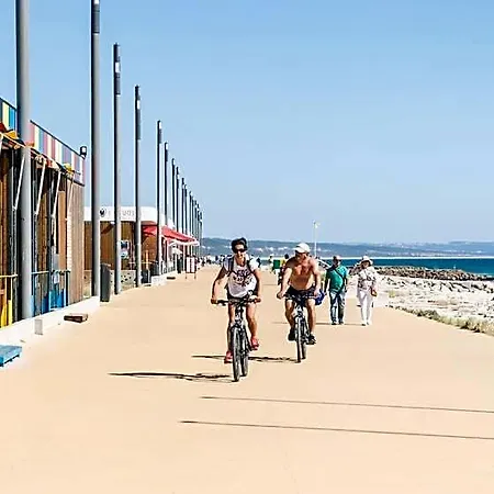 Vandrarhem Cc Bay House Costa de Caparica